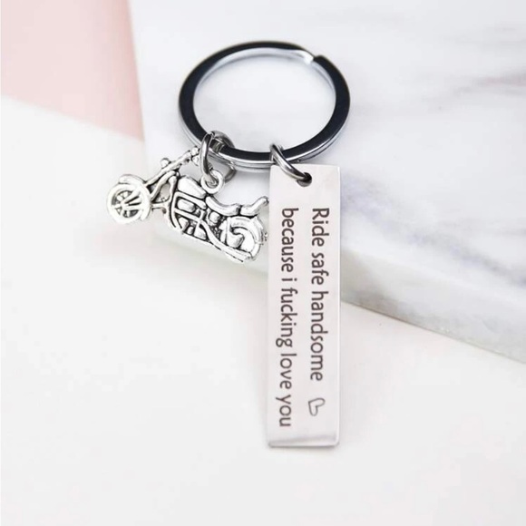 Motorcycle Drive Safely Key Chain I love you - Picture 1 of 1